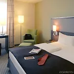 Mercure Airport Tegel ホテル 4*