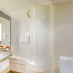 Mercure Airport Tegel 4*