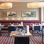 ホテル Mercure Airport Tegel