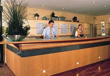 Mercure Airport Tegel فندق 4*