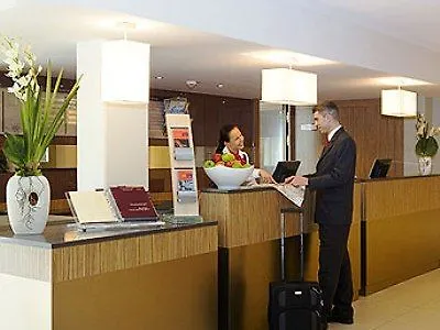 Mercure Airport Tegel Hotell 4*