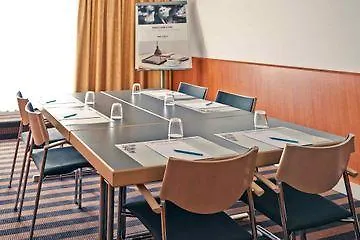Hotell Mercure Airport Tegel 4*