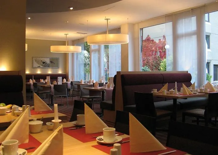 호텔 Mercure Airport Tegel 4*