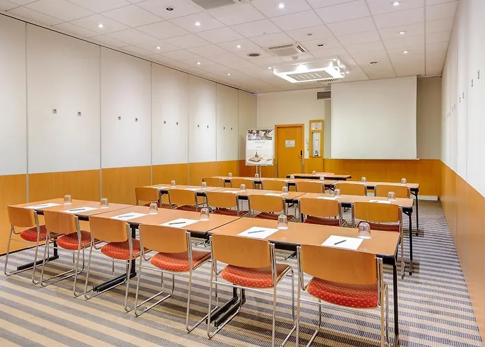 Mercure Airport Tegel Hotel 4*