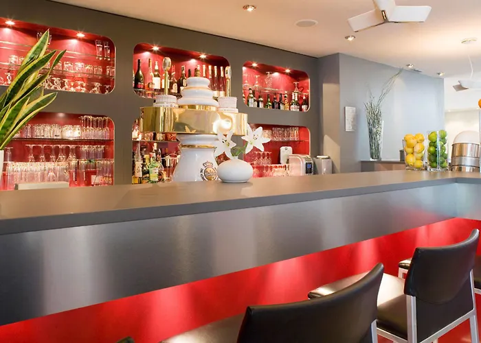 호텔 Mercure Airport Tegel 4*