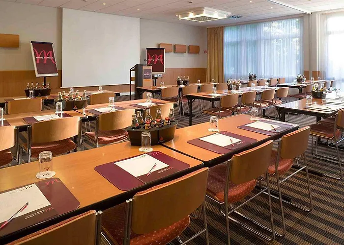 Hotel Mercure Airport Tegel 4*