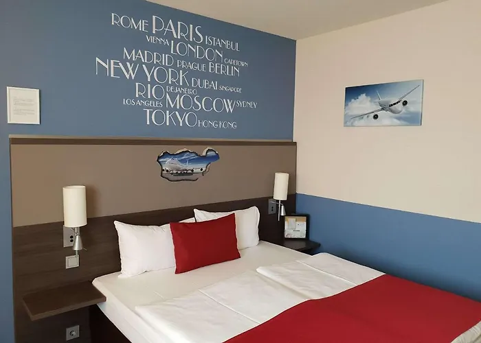 Hotel Mercure Airport Tegel 4*