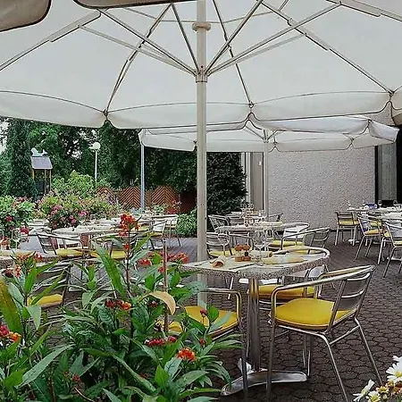 Mercure Airport Tegel 4*