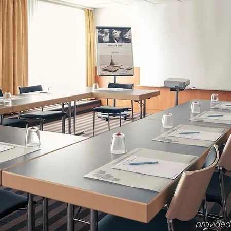 Mercure Airport Tegel 4*