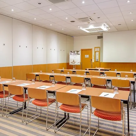 Mercure Airport Tegel Hotel 4*