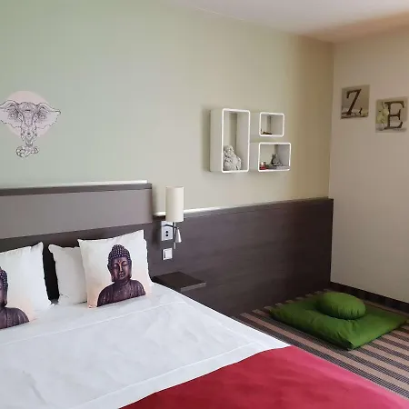 Mercure Airport Tegel 4*